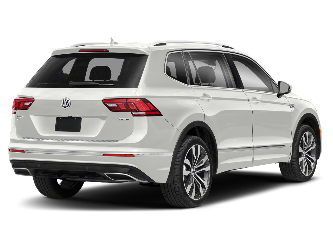 Used 2020 Volkswagen Tiguan SEL Premium R-Line with VIN 3VV4B7AXXLM034630 for sale in Menomonee Falls, WI