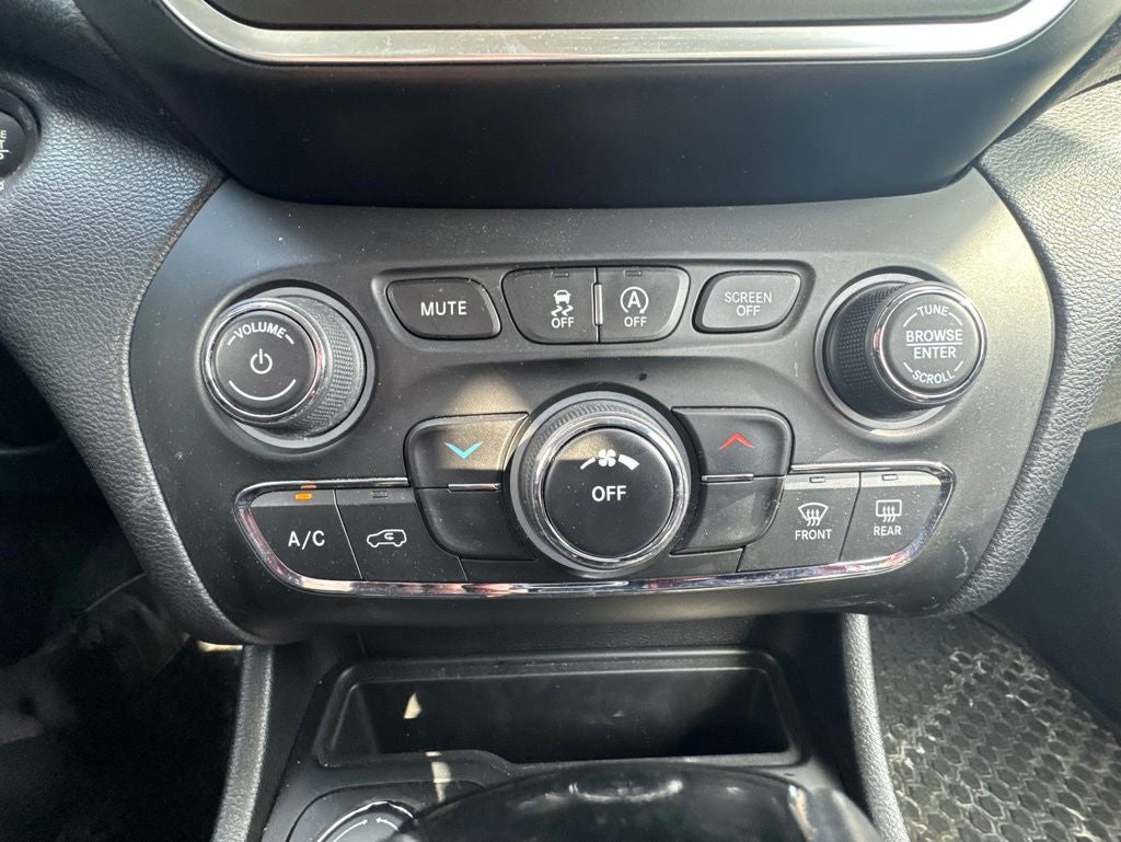 2020 Jeep Cherokee Altitude