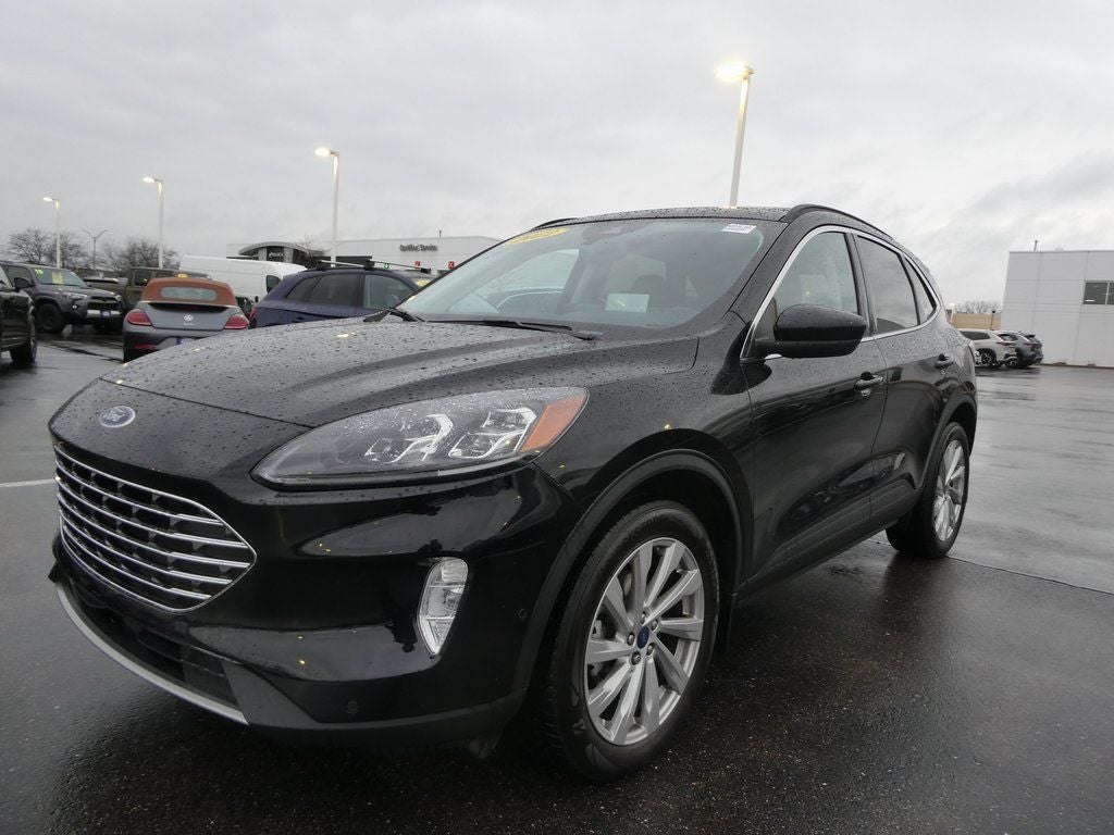 2022 Ford Escape Titanium Elite