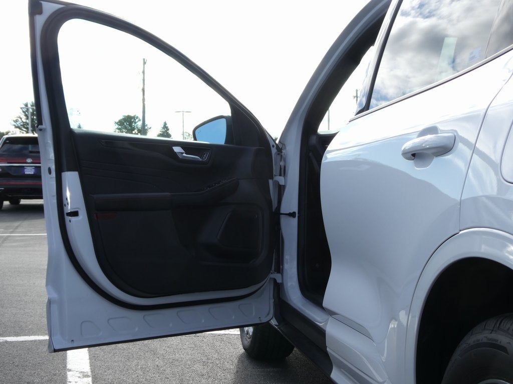 2023 Ford Escape ST-Line AWD