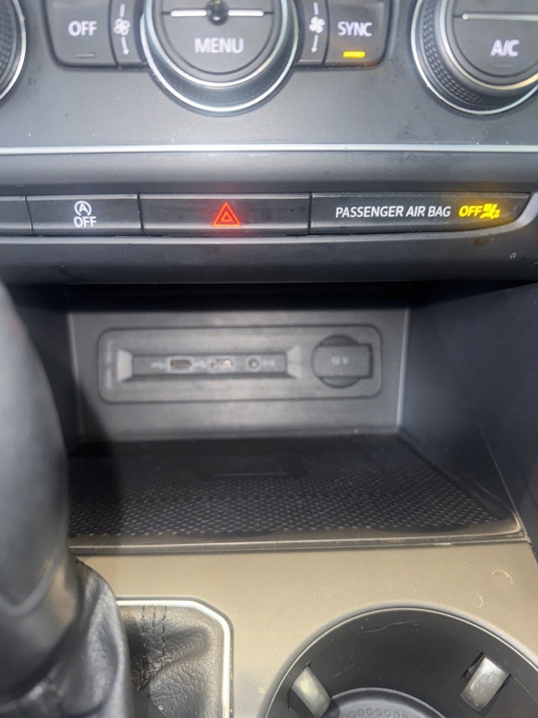 2020 Volkswagen Atlas Cross Sport 3.6L V6 SE w/Technology 4Motion