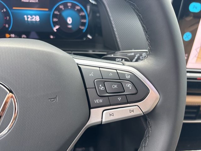 2026 Volkswagen Atlas Cross Sport 2.0T SEL R-Line Black