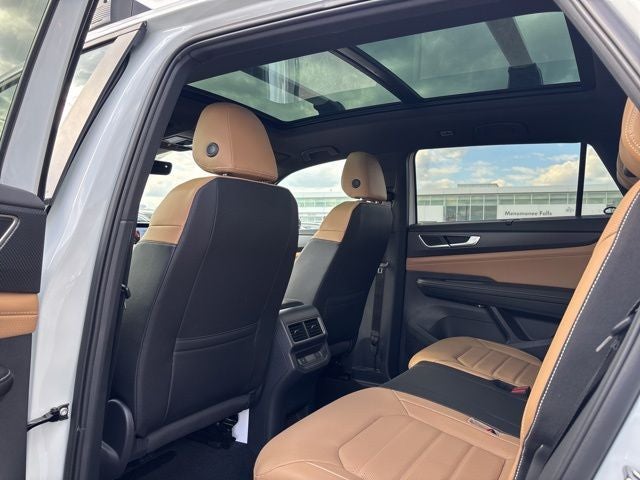 2026 Volkswagen Atlas Cross Sport 2.0T SEL R-Line Black