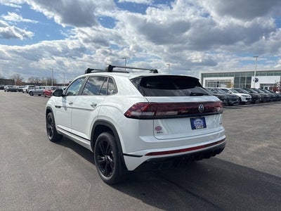 2026 Volkswagen Atlas Cross Sport 2.0T SEL R-Line Black