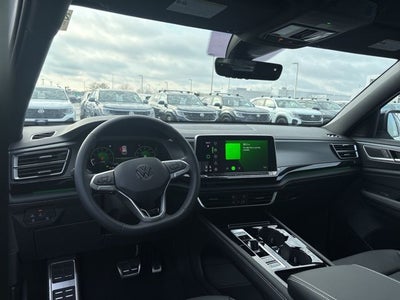 2026 Volkswagen Atlas Cross Sport 2.0T SEL R-Line Black