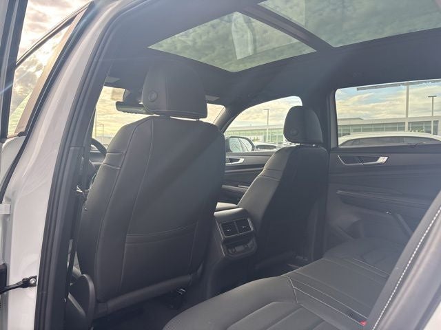 2026 Volkswagen Atlas Cross Sport 2.0T SEL R-Line Black