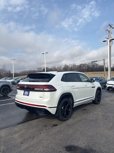 2026 Volkswagen Atlas Cross Sport 2.0T SEL R-Line Black