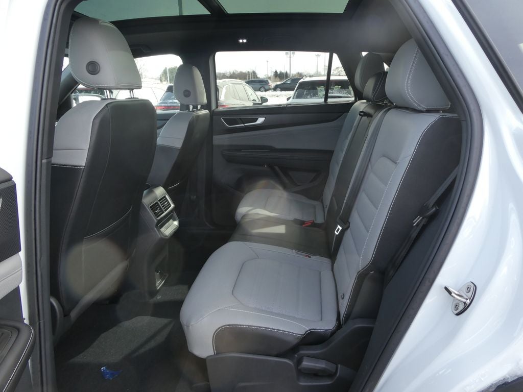 2026 Volkswagen Atlas Cross Sport 2.0T SEL R-Line Black