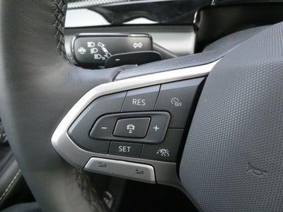 2026 Volkswagen Atlas Cross Sport 2.0T SEL R-Line Black