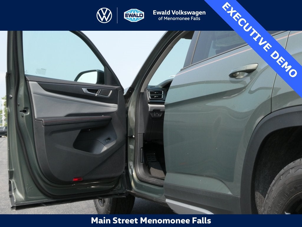 2025 Volkswagen Atlas 2.0T Peak Edition