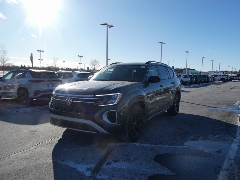 2024 Volkswagen Atlas 2.0T Peak Edition SE w/Technology 4MOTION