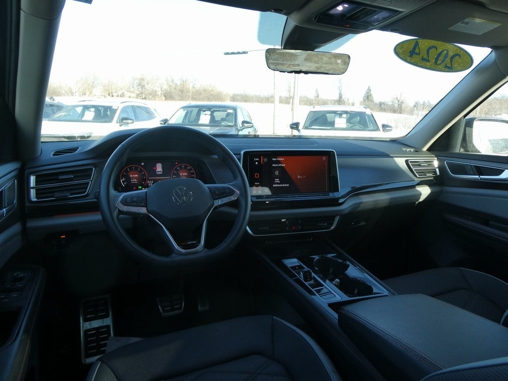 2024 Volkswagen Atlas 2.0T Peak Edition SE w/Technology 4MOTION