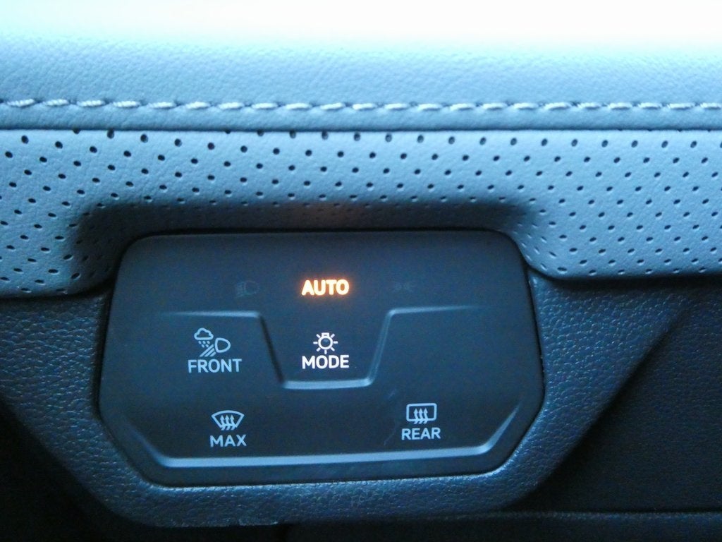 2024 Volkswagen Atlas 2.0T Peak Edition SE w/Technology 4MOTION