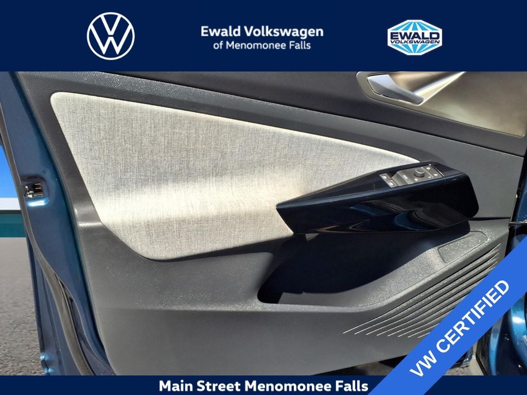 2023 Volkswagen ID.4 Pro