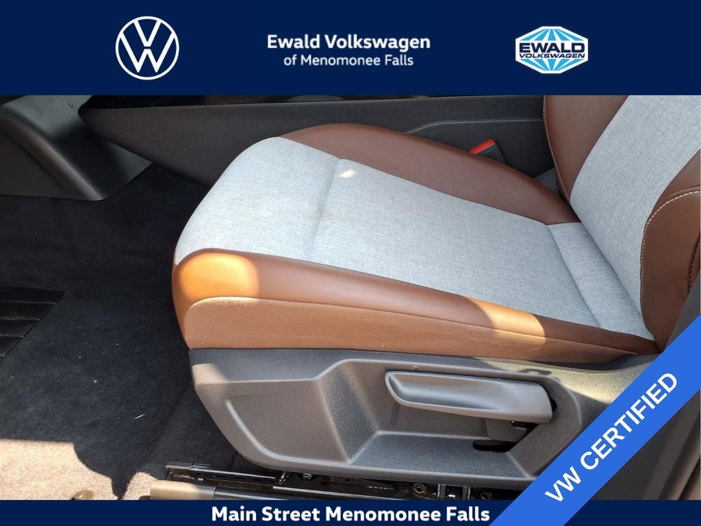 2023 Volkswagen ID.4 Pro