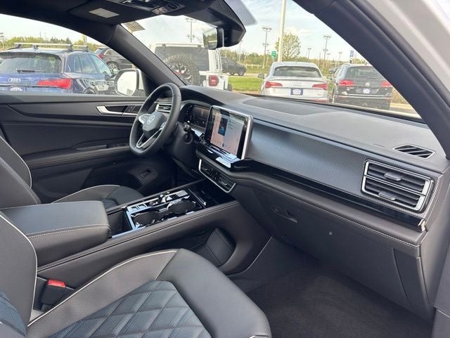 2026 Volkswagen Atlas Cross Sport 2.0T SEL Premium R-Line