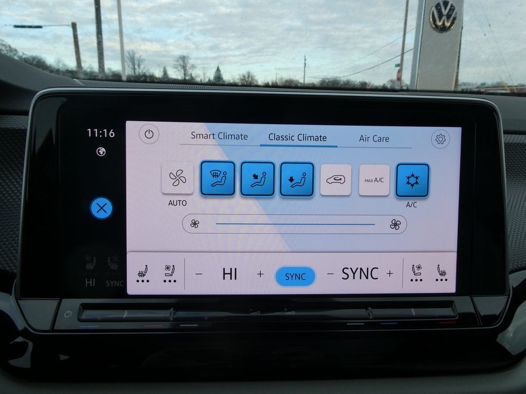 2026 Volkswagen Atlas Cross Sport 2.0T SEL Premium R-Line