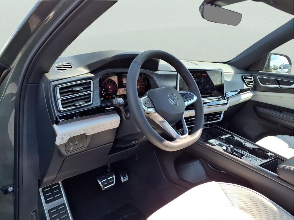 2026 Volkswagen Atlas Cross Sport SEL Premium R-Line