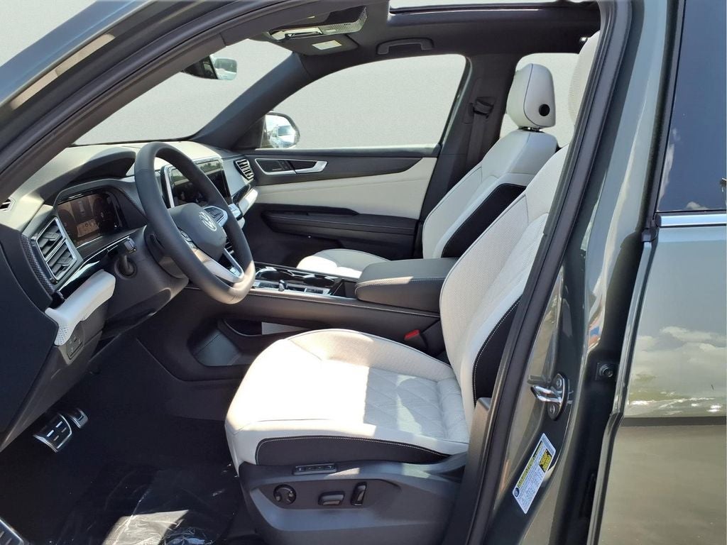 2026 Volkswagen Atlas Cross Sport SEL Premium R-Line