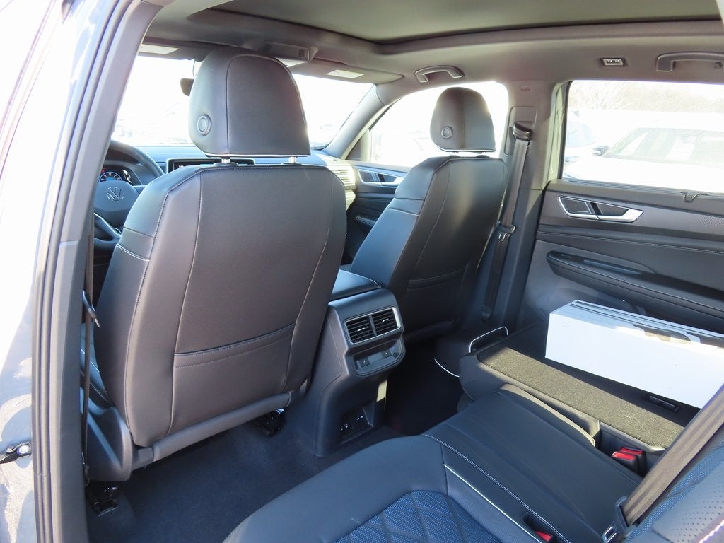 2026 Volkswagen Atlas Cross Sport 2.0T SEL Premium R-Line