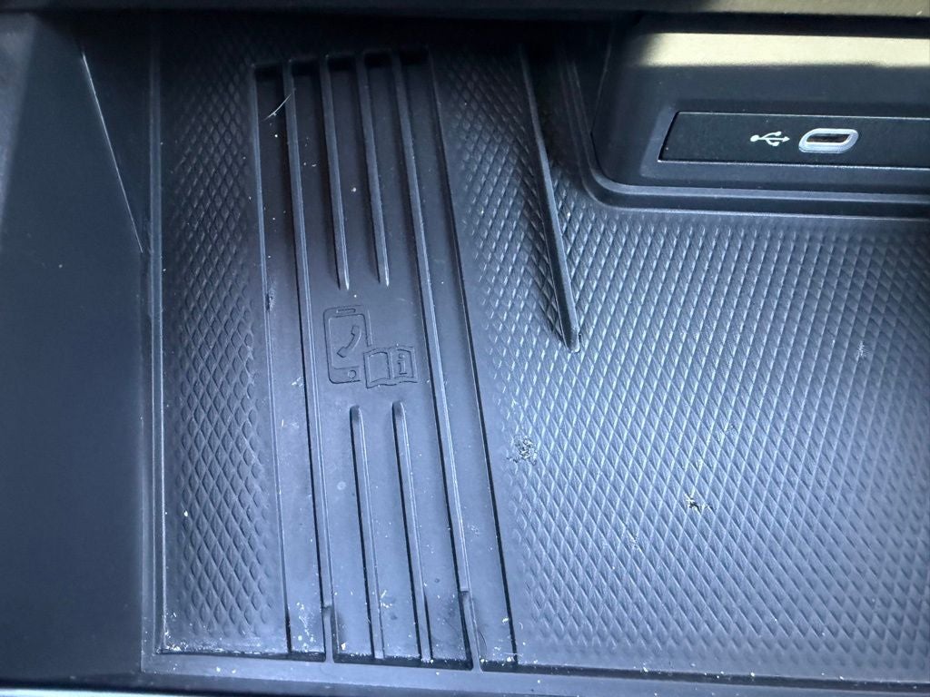 2025 Volkswagen Atlas Cross Sport 2.0T SEL Premium R-Line 4MOTION