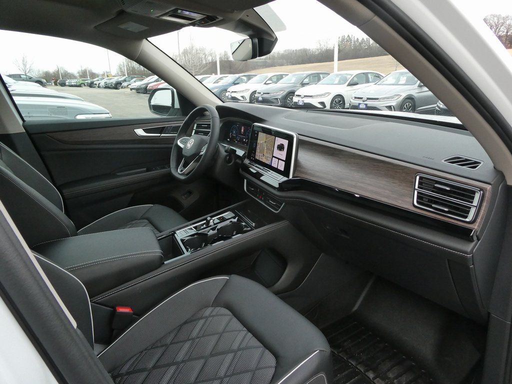 2026 Volkswagen Atlas 2.0T SEL Premium R-Line