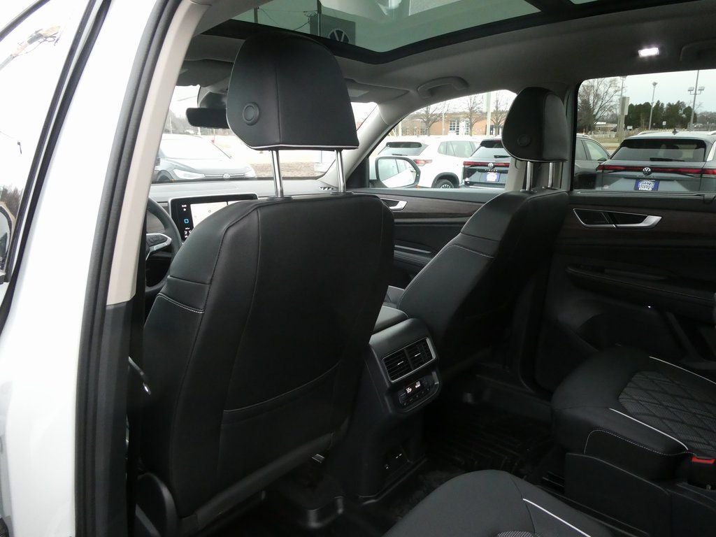 2026 Volkswagen Atlas 2.0T SEL Premium R-Line