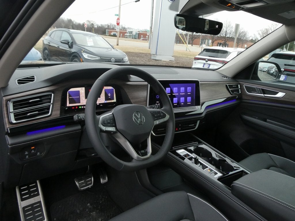 2026 Volkswagen Atlas 2.0T SEL Premium R-Line