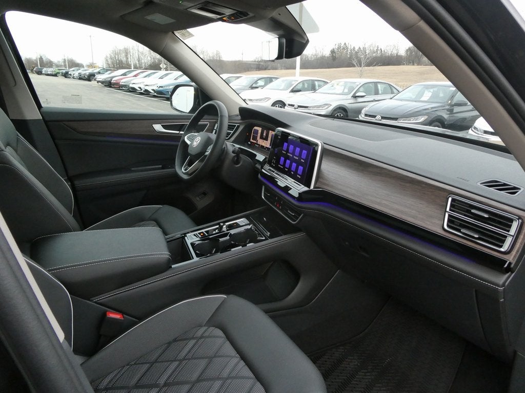 2026 Volkswagen Atlas 2.0T SEL Premium R-Line