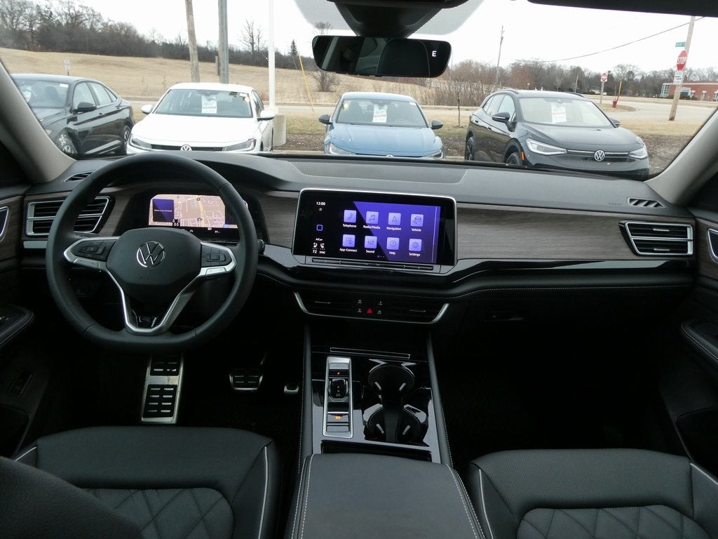 2026 Volkswagen Atlas 2.0T SEL Premium R-Line