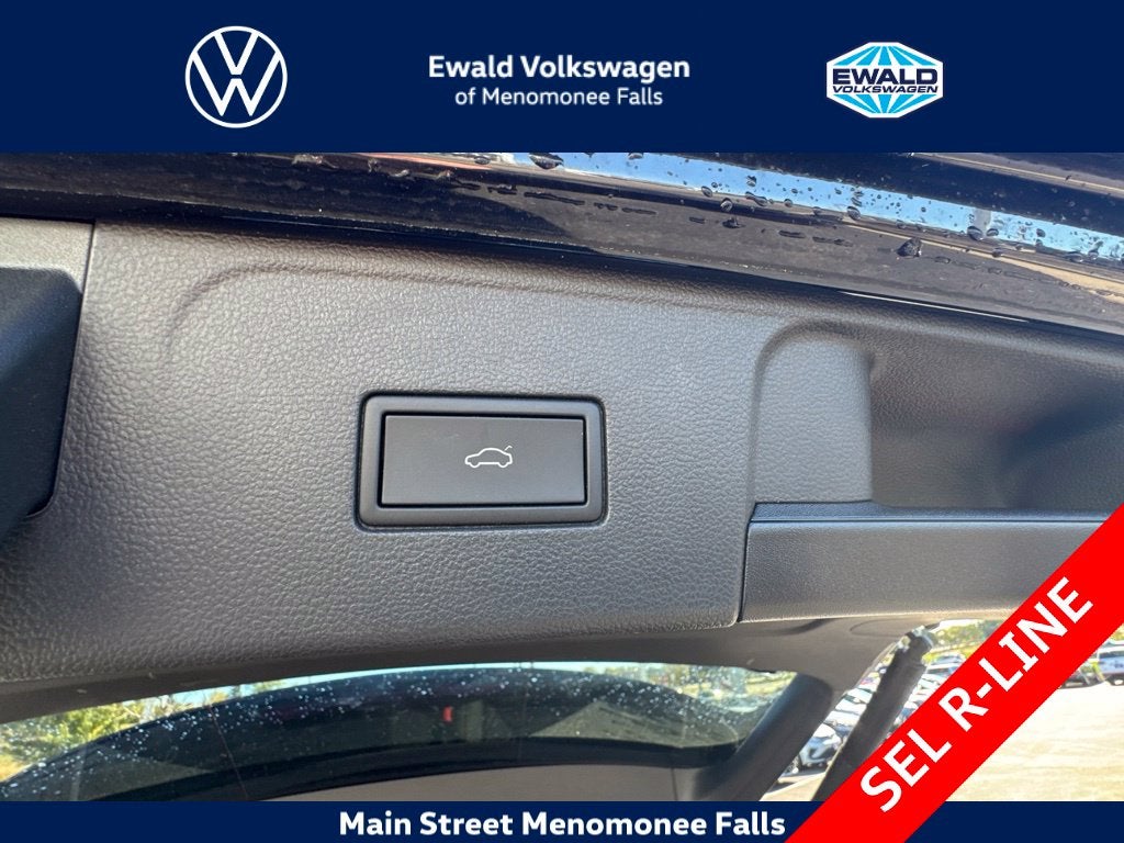 2024 Volkswagen Atlas 2.0T SEL Premium R-Line