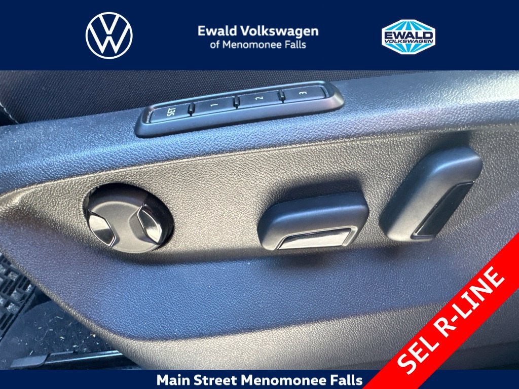 2024 Volkswagen Atlas 2.0T SEL Premium R-Line