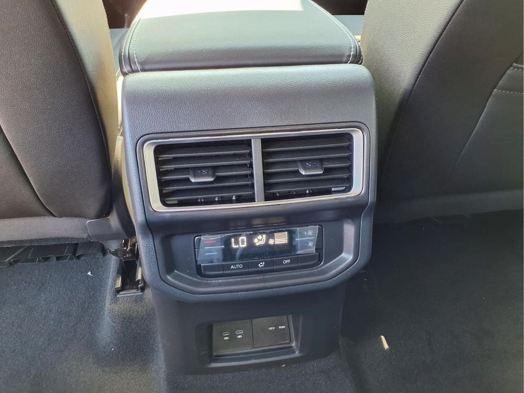 2026 Volkswagen Atlas SE w/Technology