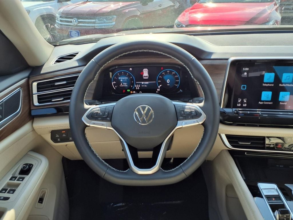 2026 Volkswagen Atlas SE w/Technology