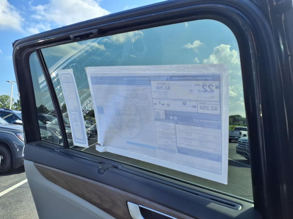 2026 Volkswagen Atlas SE w/Technology