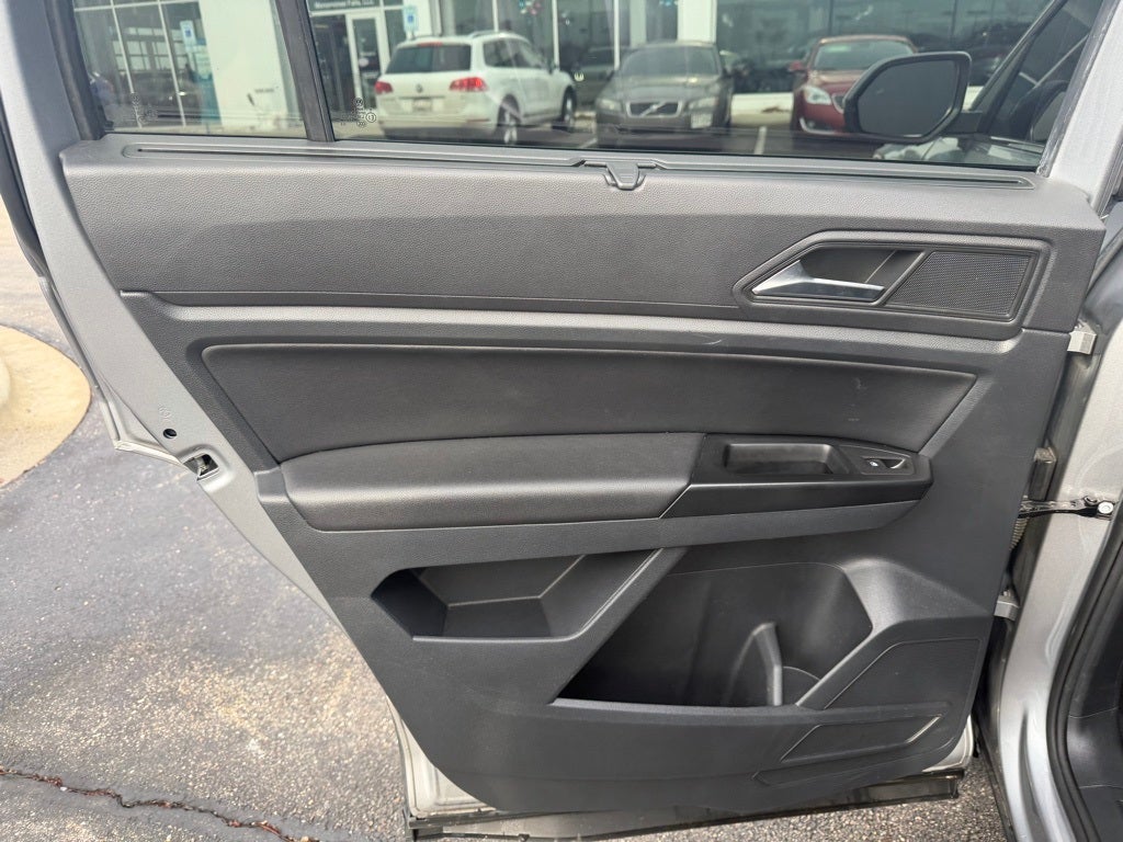 2021 Volkswagen Atlas 3.6L V6 SE w/Technology