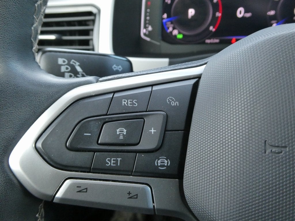 2022 Volkswagen Atlas 3.6L V6 SE w/Technology 4MOTION