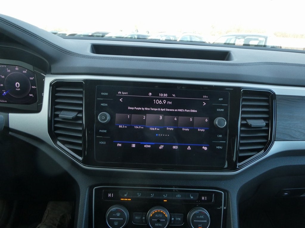 2022 Volkswagen Atlas 3.6L V6 SE w/Technology 4MOTION