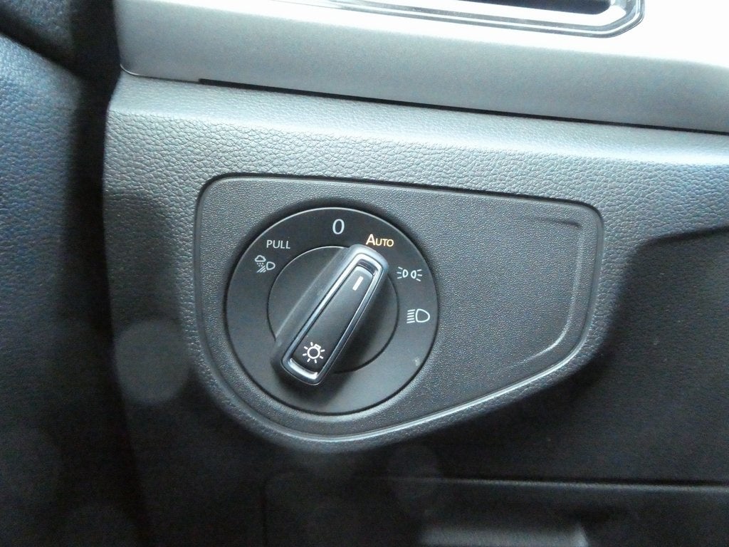 2022 Volkswagen Atlas 3.6L V6 SE w/Technology 4MOTION