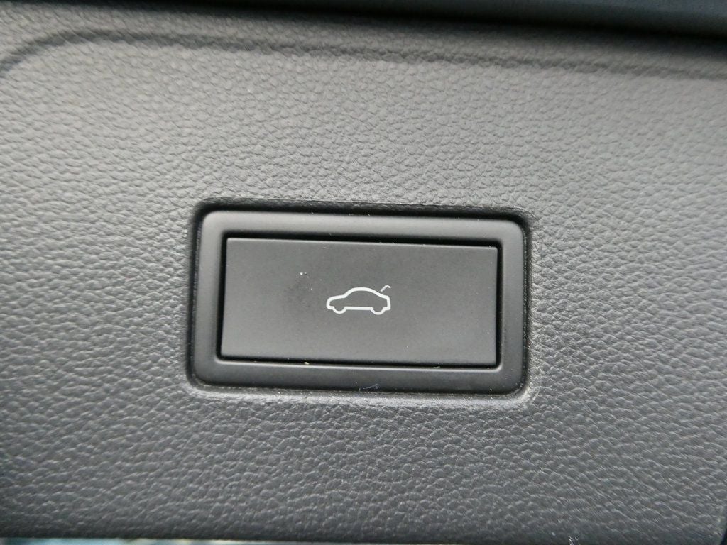 2022 Volkswagen Atlas 3.6L V6 SE w/Technology 4MOTION