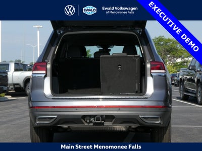 2025 Volkswagen Atlas 2.0T SE w/Technology