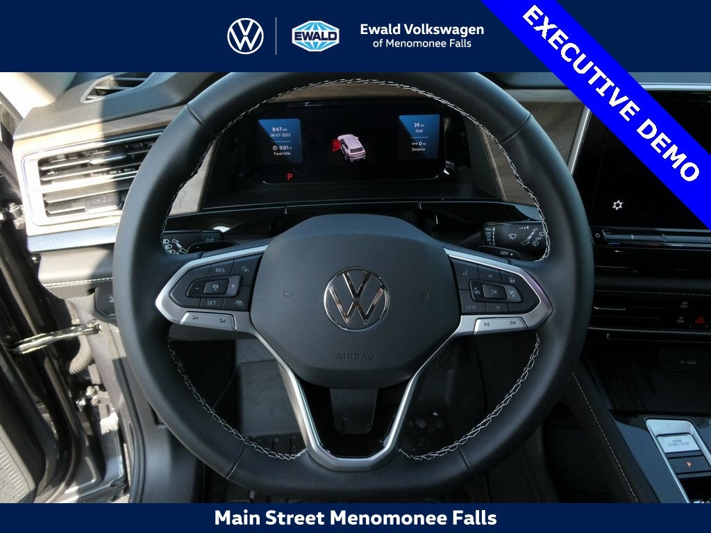 2025 Volkswagen Atlas 2.0T SE w/Technology