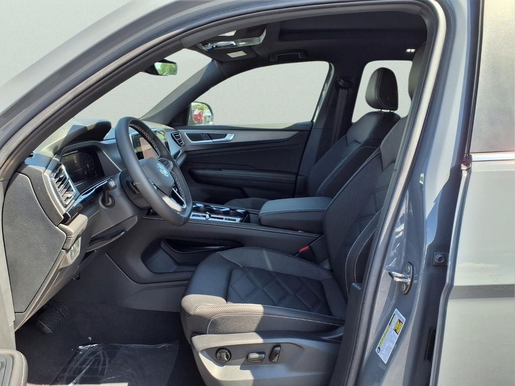 2026 Volkswagen Atlas Cross Sport SE w/Technology