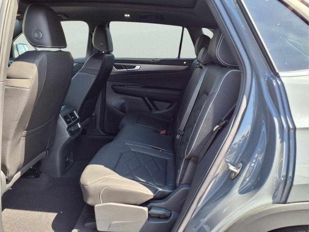 2026 Volkswagen Atlas Cross Sport SE w/Technology