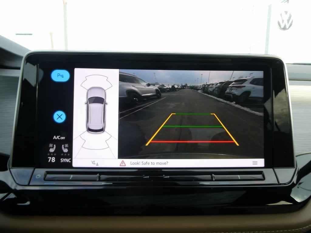 2026 Volkswagen Atlas Cross Sport 2.0T SE w/Technology