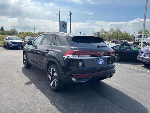 2026 Volkswagen Atlas Cross Sport 2.0T SE w/Technology