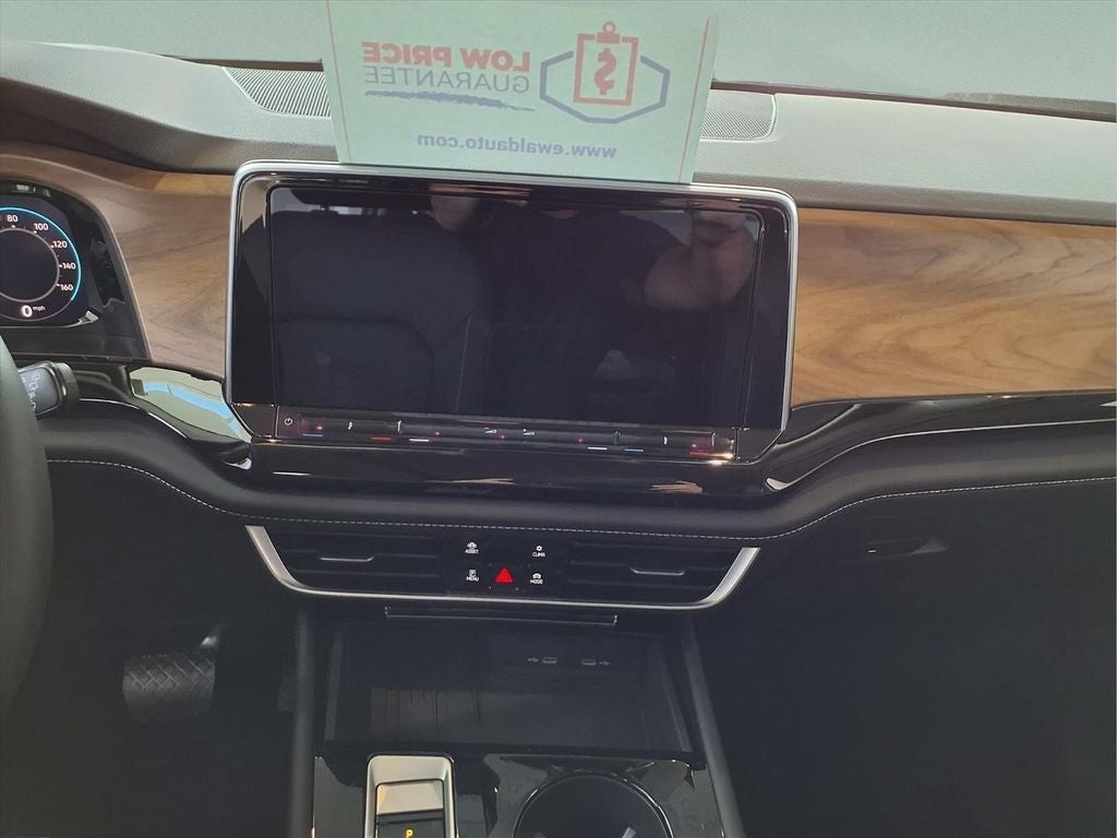 2026 Volkswagen Atlas SE w/Technology