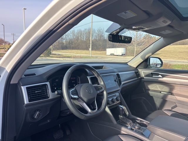 2023 Volkswagen Atlas 3.6L V6 SE w/Technology