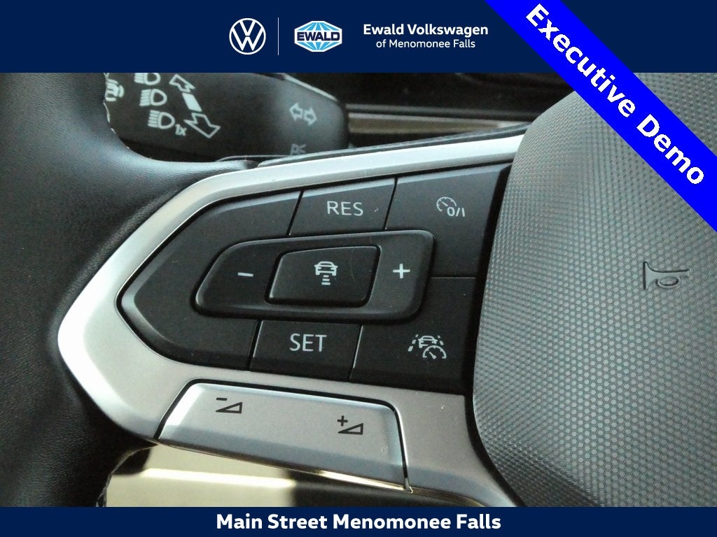 2025 Volkswagen Atlas Cross Sport 2.0T SE