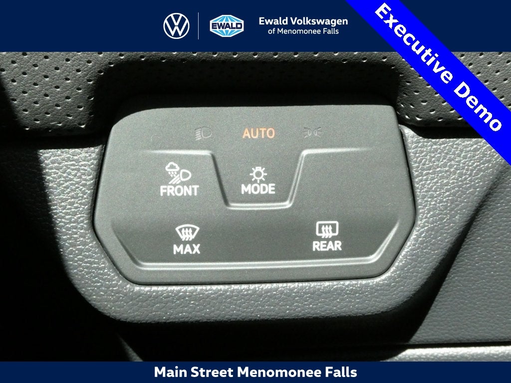 2025 Volkswagen Atlas Cross Sport 2.0T SE